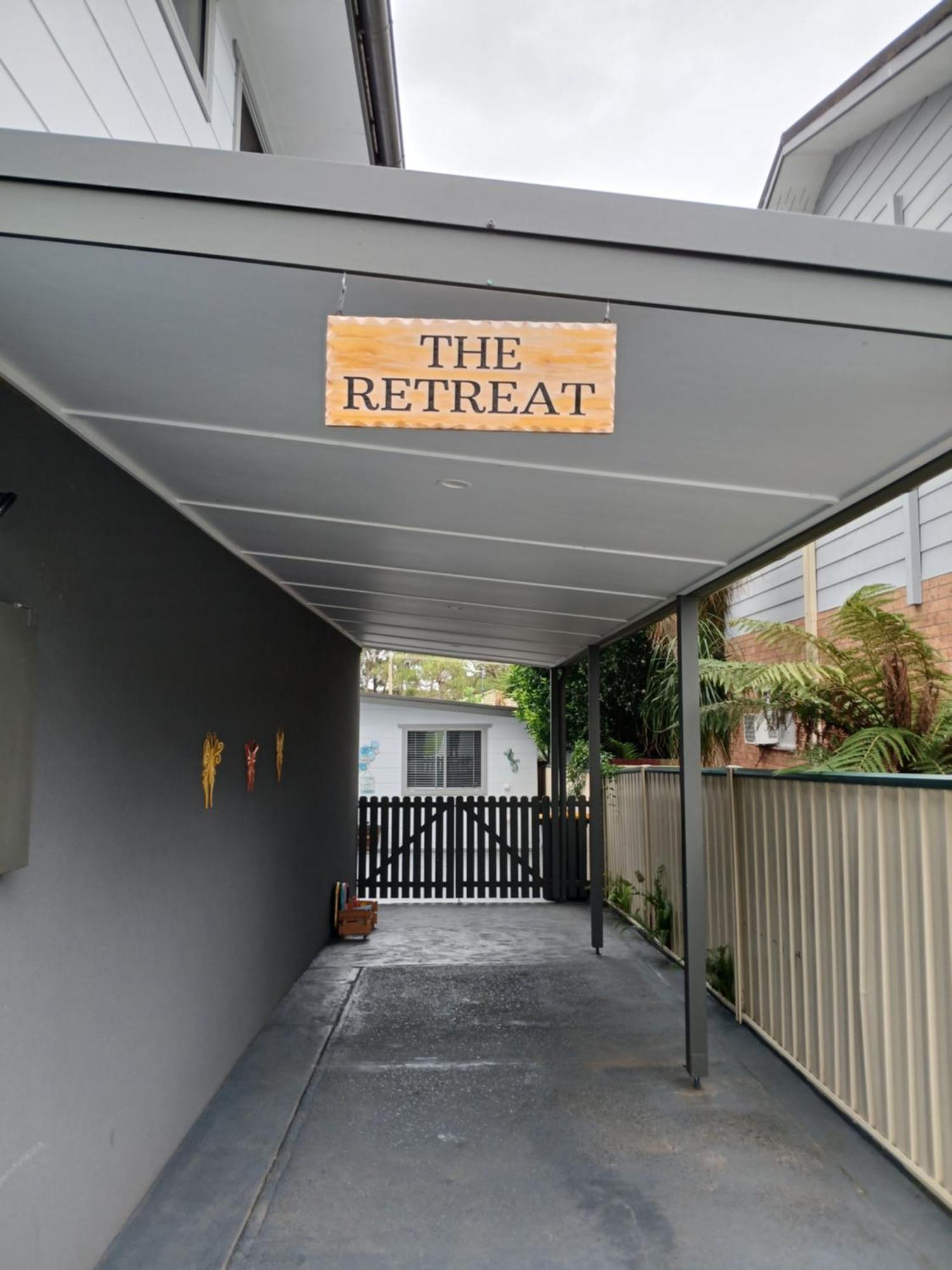 포스터 Our Retreat 아파트 외부 사진